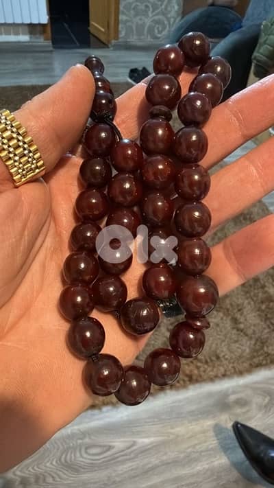 مسبحة  امبر قديمة