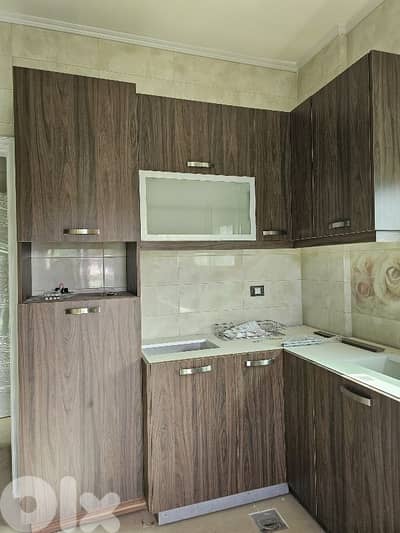 Full Kitchen not used