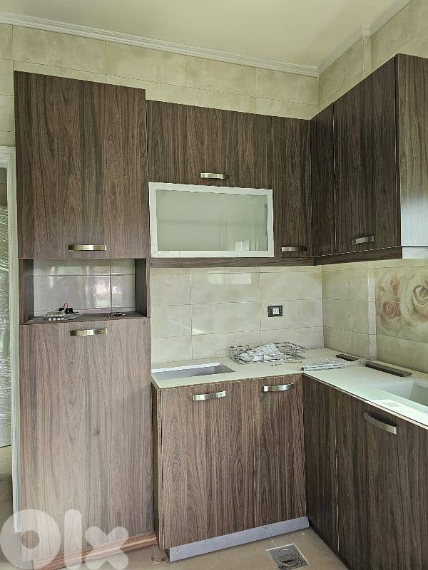 Full Kitchen not used 1