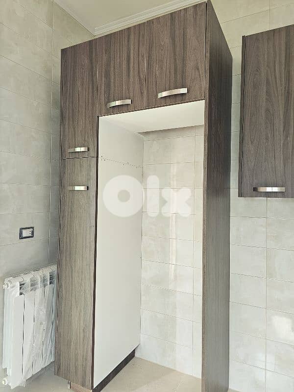 Full Kitchen not used 5