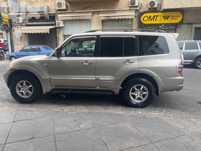 Mitsubishi Montero 2001