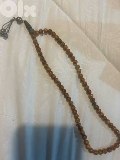 مسابح احجار كريمة و قديمة