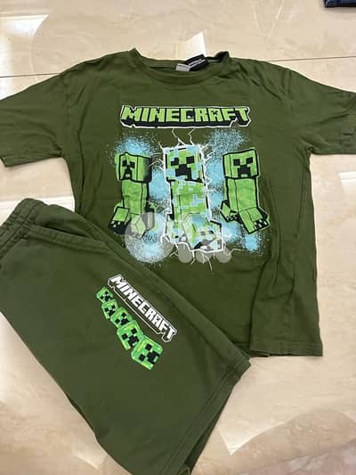 ملابس ولادي للبيع (١٢-١١ سنوات)