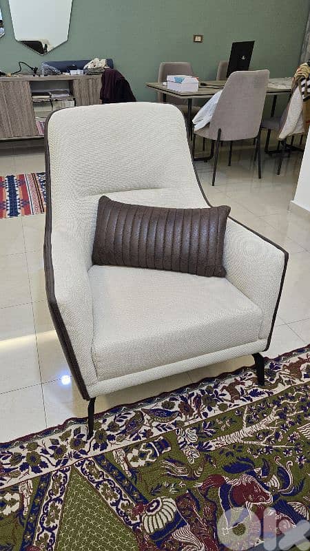 Living Room like new 2