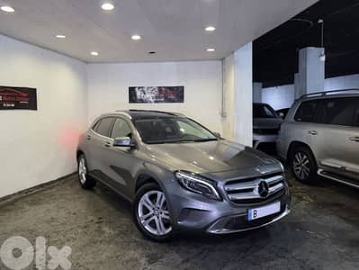 2016 Mercedes GLA 200 Only 22,000 Km! Company Source & Maintenance Tgf