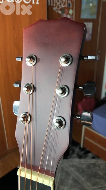Acoustic guitar 4