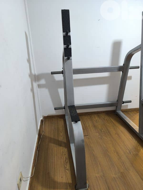 squat rack for sale like new 1