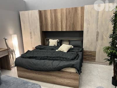 خزانة 8 درف مع تخت مجوز جديدة من المعمل (High Quality)