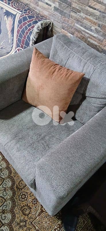 living room used like new