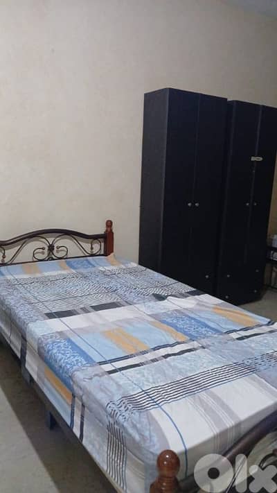 foyer فواييه للبنات في السبتية ب ١٠٠$ فقط