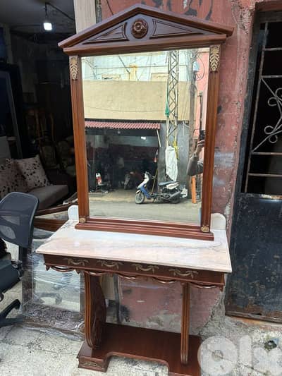 قنصول قديم حفر مرصع نحاس مع مرايا كتير مرتب ونظيف