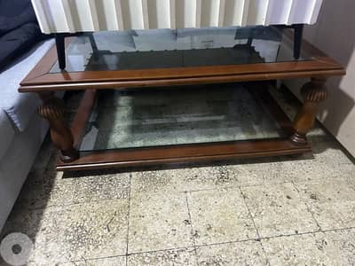 طاولة نص خشب زان شبه جديد