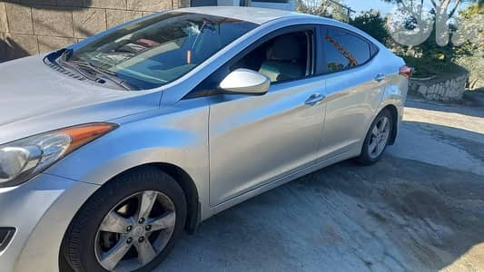 Hyundai Elantra 2013