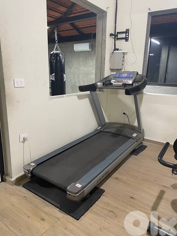 Treadmill Excellent Condition – $500 Only 1