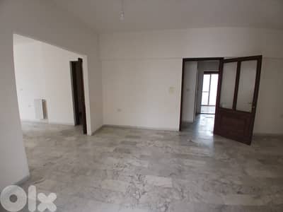 RA26-4736 Apartment 175 SQM for Sale – Mazraa, Beirut | Prime Location