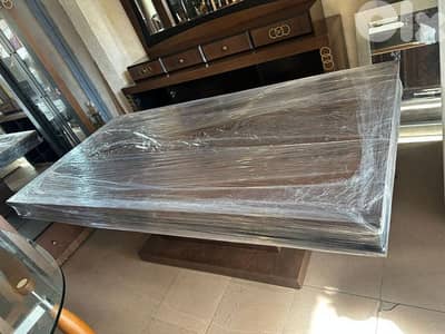 اوضة سفرة شغل توصاية ملبسة قشر شبه جديدة