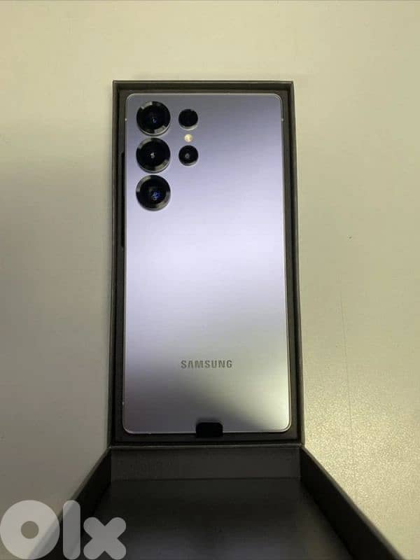 New Samsung Galaxy S25 Ultra 1