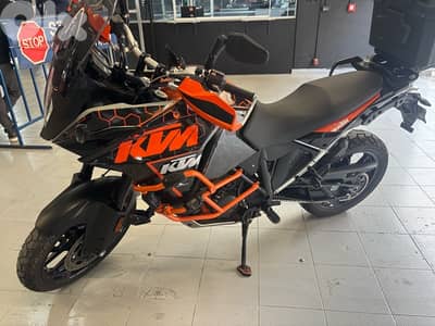 KTM 1050 adventure