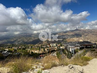 560 Sqm Land in Tilal Faqra