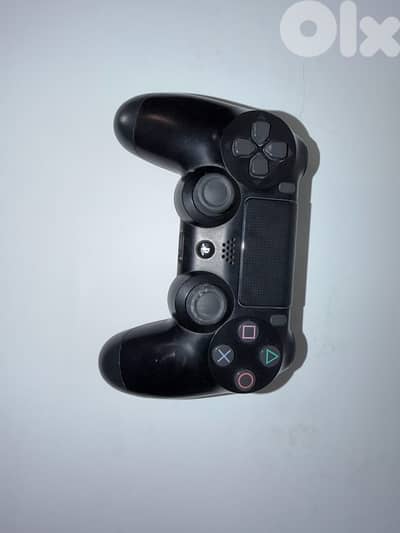 A dead PS4 control