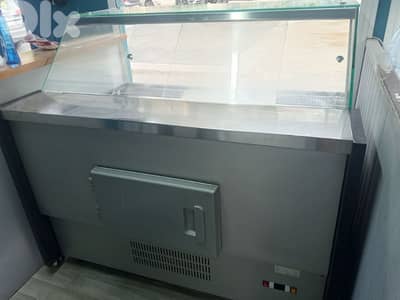 Refrigerator for business