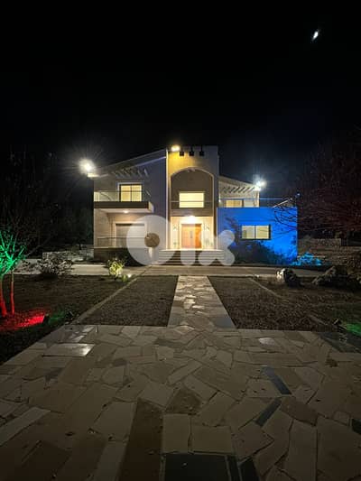 Villa for sale in Kfarnabrakh Chouf فيلا للبيع في كفرنبرخ الشوف