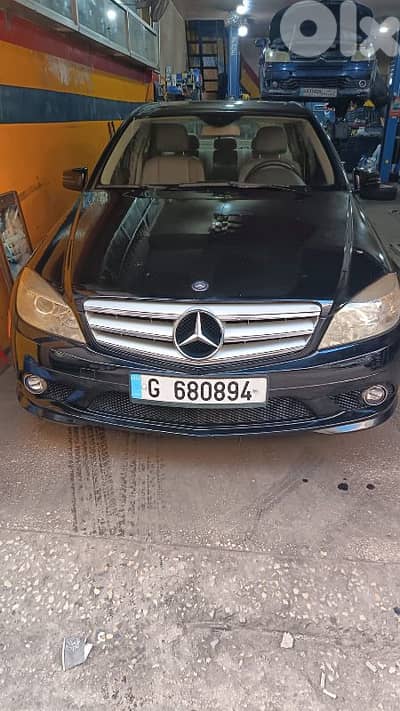 Mercedes-Benz C-Class 2010