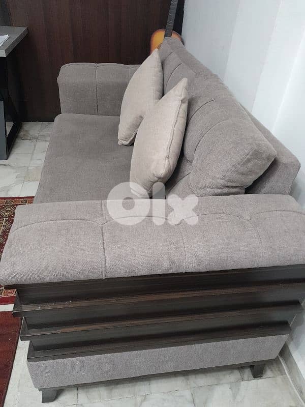 grey sofa 1