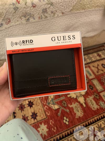 Guess wallet