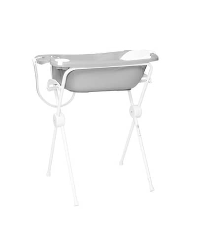 Olmitos Bathtub and Stand