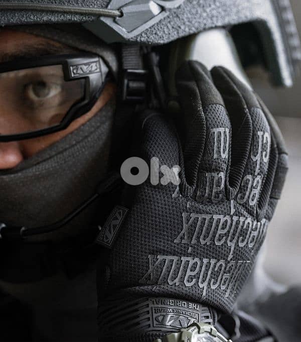 mechanix wear tactical gloves / the original covert 6