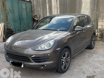 Porsche Cayenne S 2011