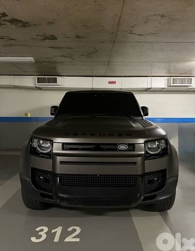 Land Rover Defender 2023 Under Warranty 21000km