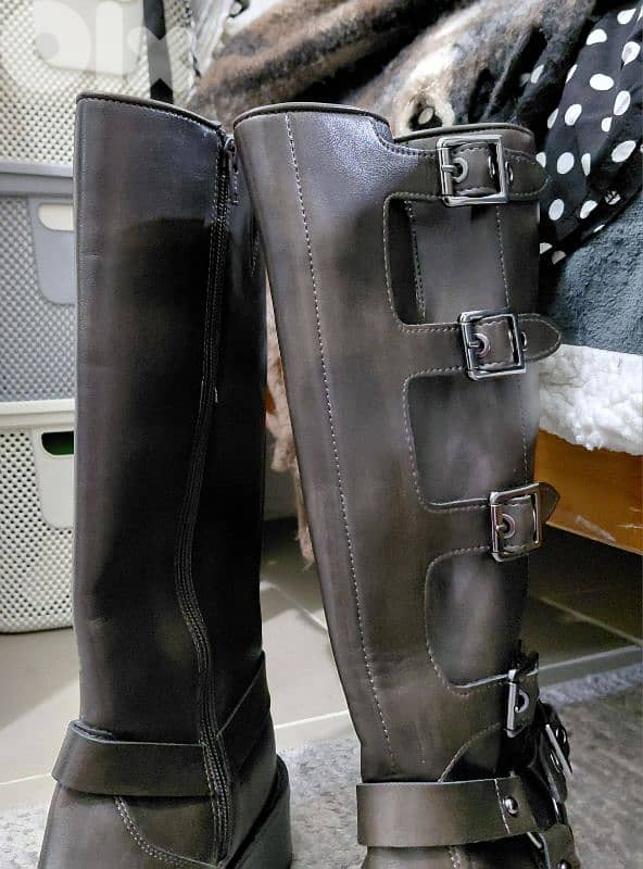 Brown faux leather boots 1