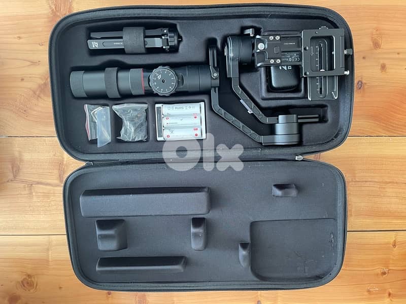 Zhiyun Crane-2 3-Axis Stabilizer with Focus Motor 6