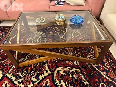 excellent condition Full living room + dining room+ center table