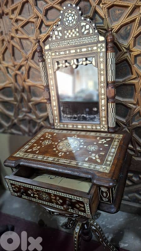 Heirloom Masterpiece: Damascene Mother of Pearl Vanity 3