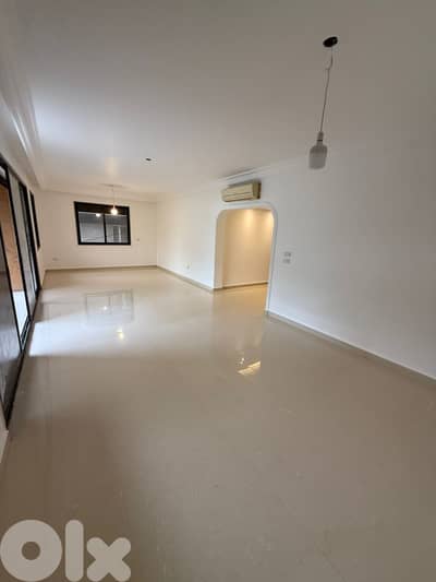 Appartment for rent in Tal3et chehadeh-4 bedrooms-240 m2-$2000/month