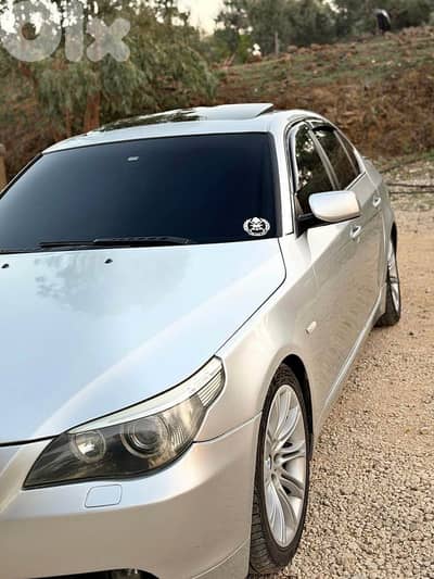 BMW e60  2004