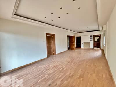 L20391 - Spacious Apartment Suitable as Office For Sale in Badaro