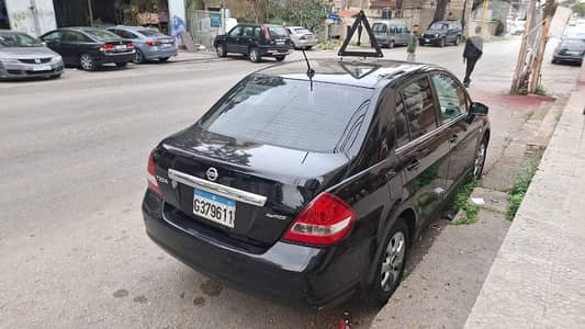 Nissan Tiida 2008