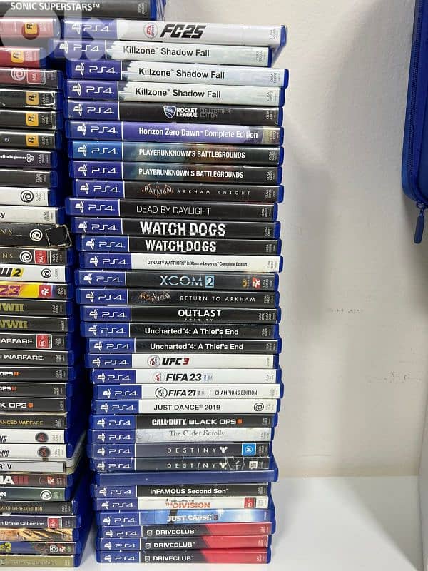 2 PS5, 4 Original Controllers, more than 70 games 4
