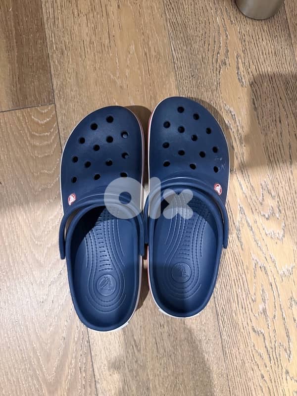Crocs size 44 1