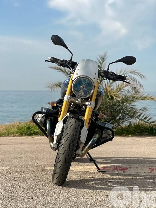 BMW R9T  6700km only 7