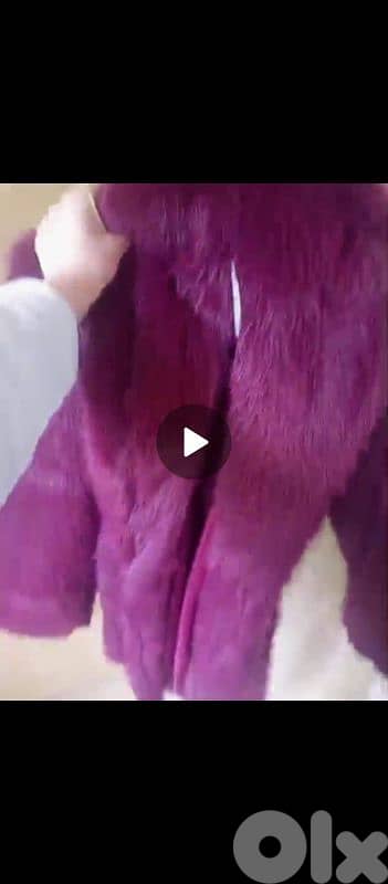 New. White and bordeaux. 6