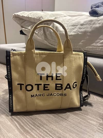 marc jacobs the tote bag medium