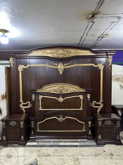 غرفة نوم ملكية مستوردة من مصر خشب زان ولاتي شبه جديد