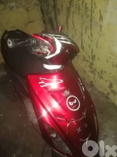 v150cc للبيع في جناح الكولا مع وراق