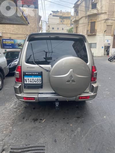 Mitsubishi Montero 2002