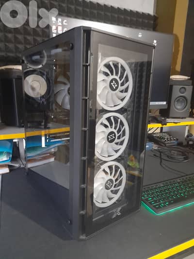 PC case xigmatek cpu 14600KF motherboard B760M-E Ram DDR5 1x16GB NVME